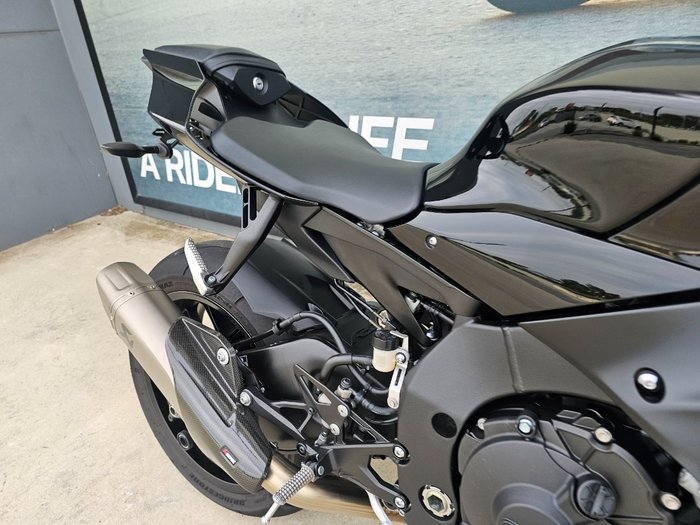 2023 Yamaha YZF-R1 Black