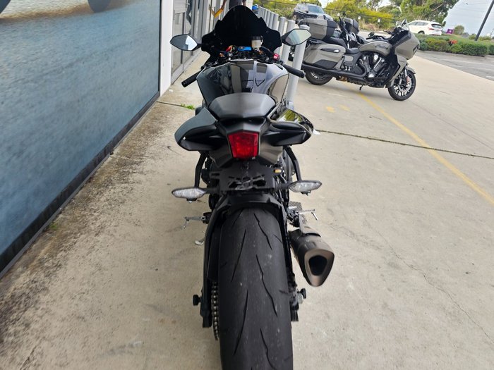 2023 Yamaha YZF-R1 Black