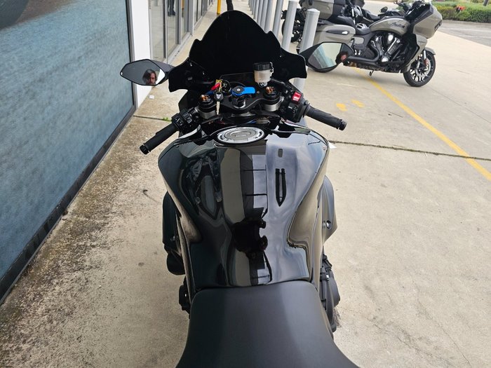 2023 Yamaha YZF-R1 Black