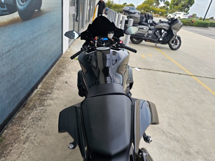 2023 Yamaha YZF-R1 Black