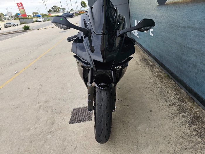 2023 Yamaha YZF-R1 Black