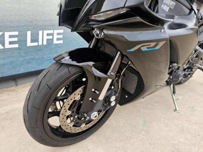 2023 Yamaha YZF-R1 Black