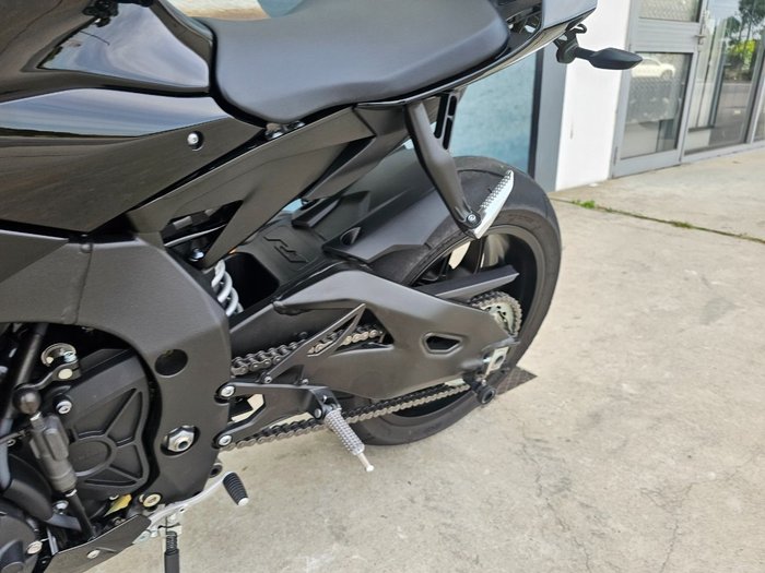 2023 Yamaha YZF-R1 Black
