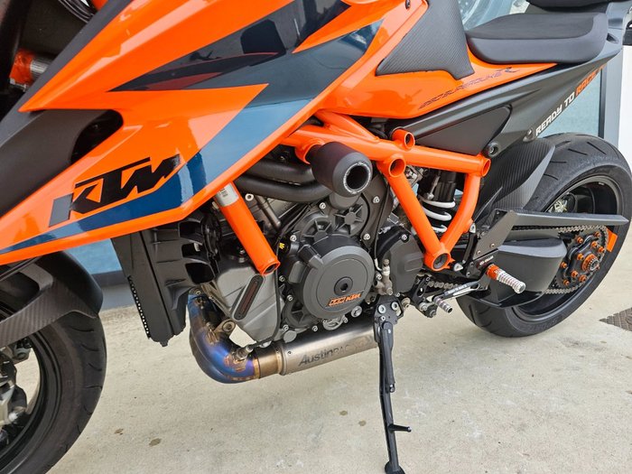 2020 Ktm 1290 SUPER DUKE R Orange