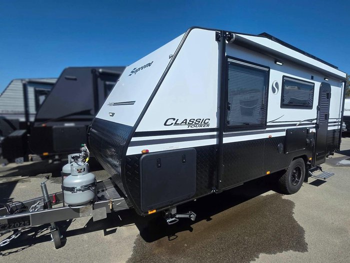 2026 Supreme 1800_R_K1e3_S Classic Tourer 18'
