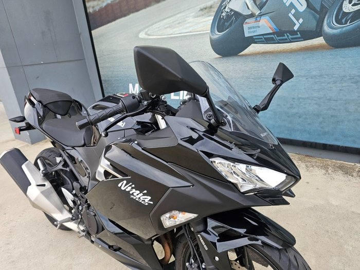 2021 Kawasaki NINJA 400 White