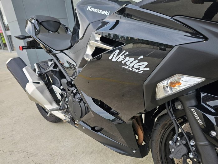 2021 Kawasaki NINJA 400 White
