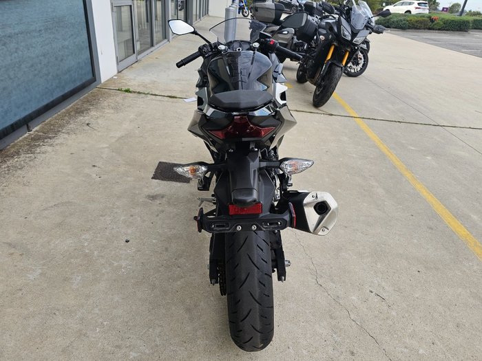 2021 Kawasaki NINJA 400 White