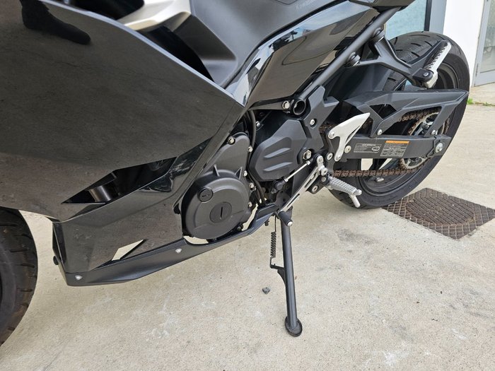 2021 Kawasaki NINJA 400 White