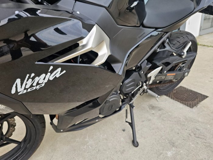 2021 Kawasaki NINJA 400 White