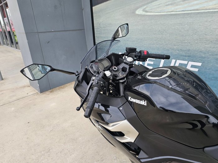 2021 Kawasaki NINJA 400 White