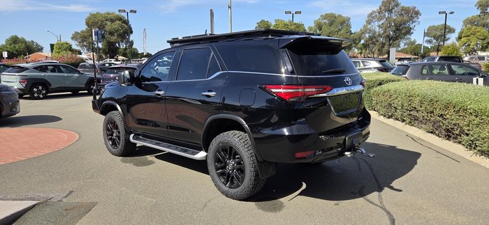 2024 Toyota Fortuner Crusade GUN156R 4X4 Dual Range Eclipse Black