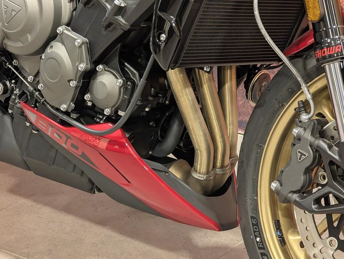 2026 Triumph Trident 800 Trident Red