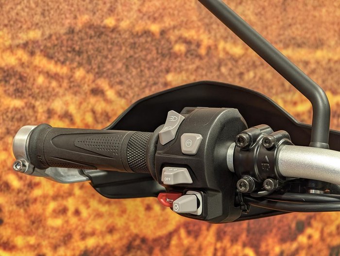 2026 Triumph Scrambler XE Scrambler White