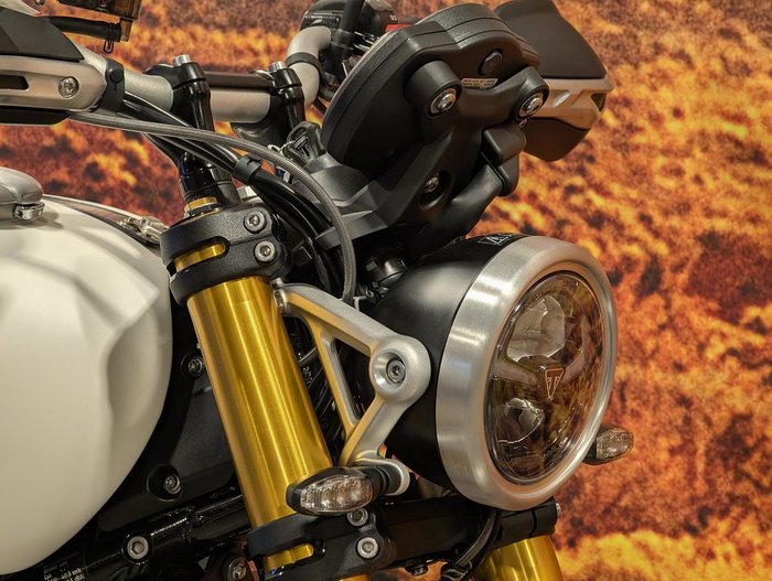 2026 Triumph Scrambler XE Scrambler White