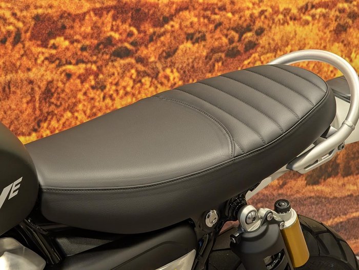 2026 Triumph Scrambler XE Scrambler White