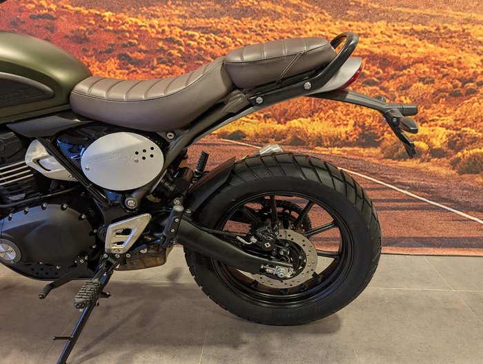 2025 Triumph Scrambler 400 X Scrambler Green