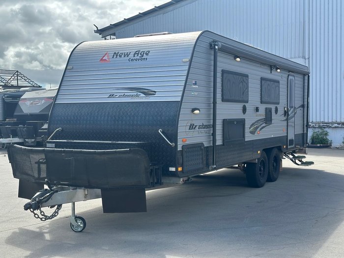 2017 New Age Caravans Oz Classic 23Es2