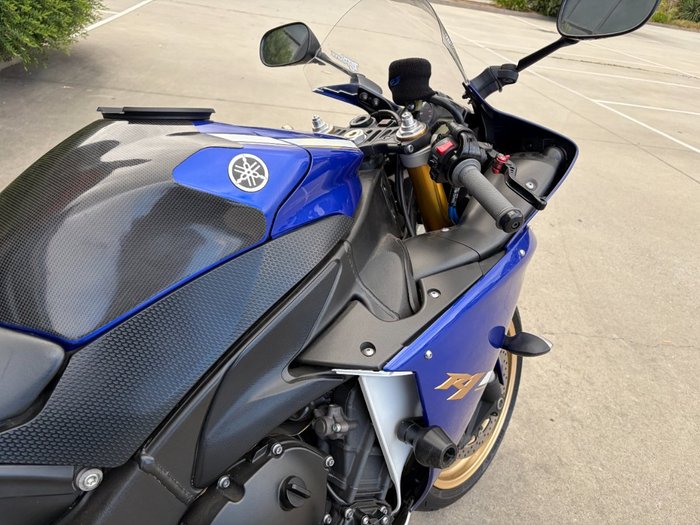 2012 Yamaha YZF-R1