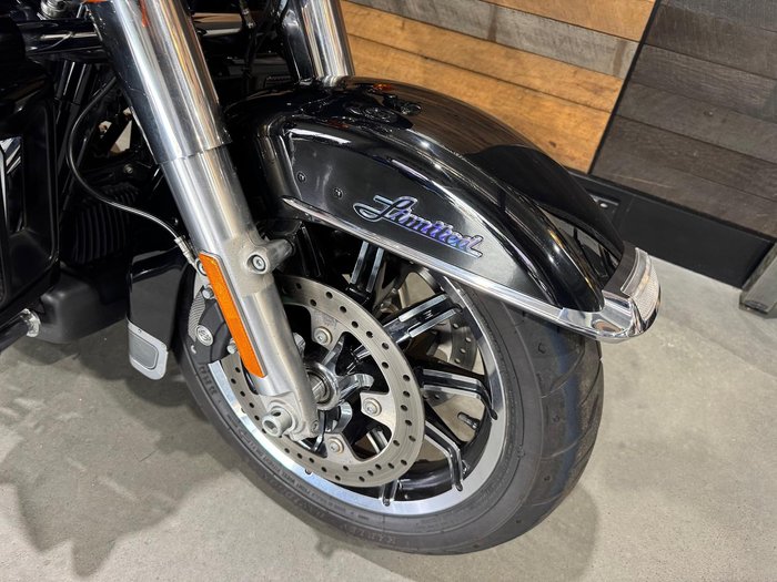 2019 Harley-Davidson Ultra Limited 114 (FLHTK) Touring Black
