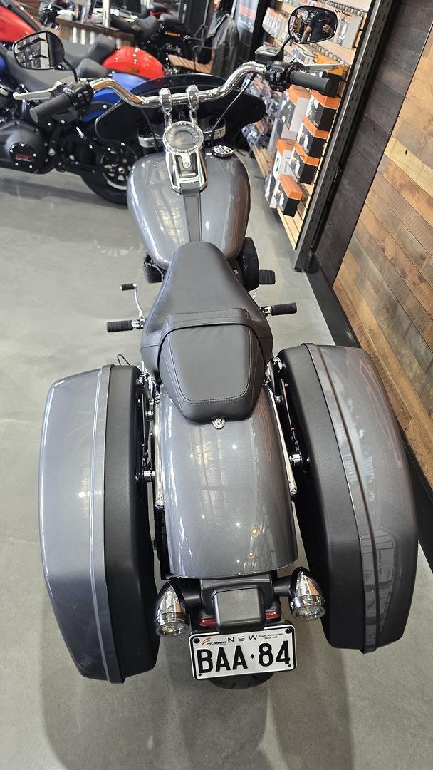 2022 Harley-Davidson Sport Glide 107 (FLSB) Softail Grey