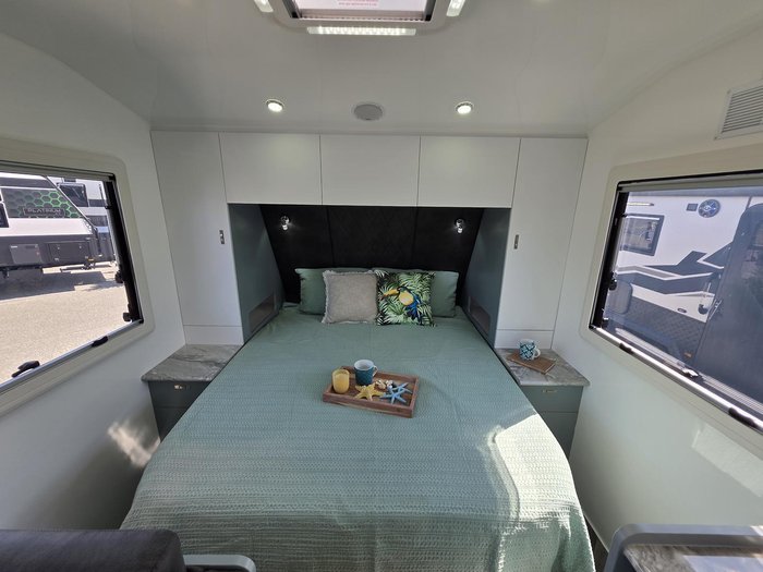 2026 Urban Caravans Tuff 20' Cafe Dinette