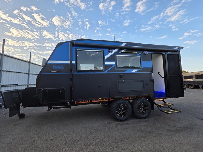 2026 Urban Caravans X-Terrain 18'9 Cafe Dinette