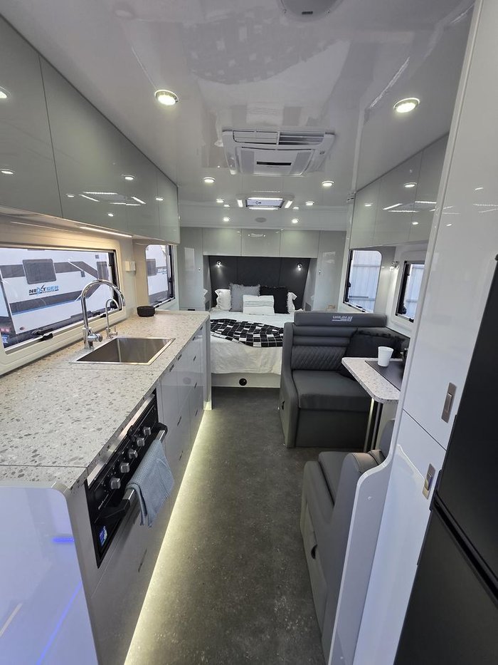 2026 Urban Caravans X-Terrain 18'9 Cafe Dinette