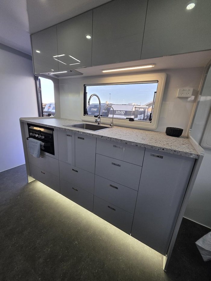 2026 Urban Caravans X-Terrain 18'9 Cafe Dinette