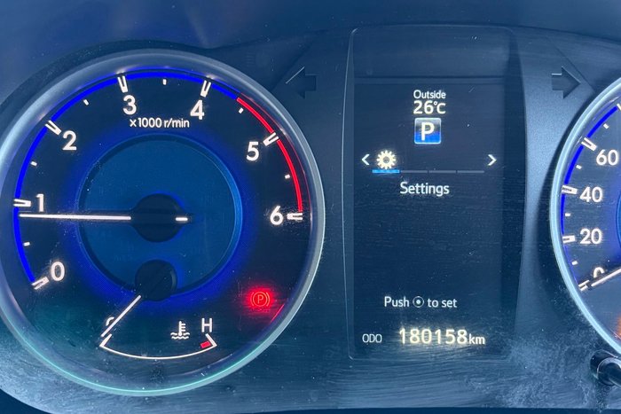 2019 Toyota Hilux SR5