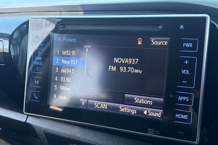 2019 Toyota Hilux SR5