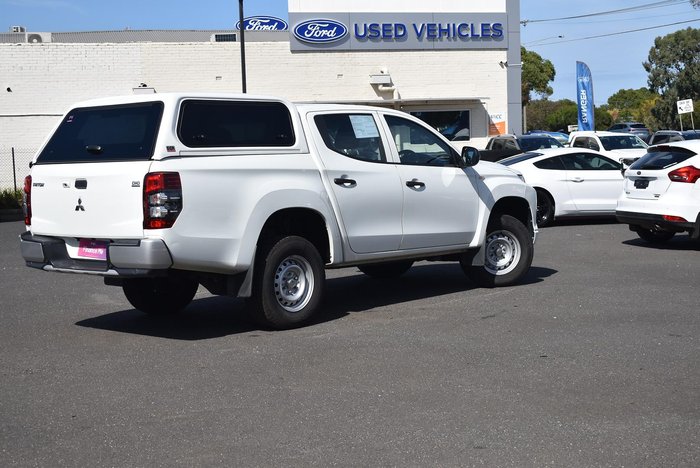 2019 Mitsubishi Triton GLX