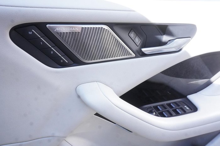 2018 Jaguar I-PACE EV400 SE