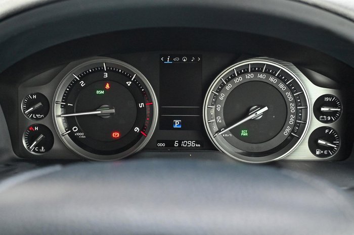 2019 Toyota Landcruiser VX VDJ200R 4X4 Dual Range Silver Pearl