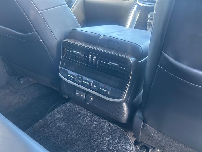 2023 Toyota Landcruiser VX