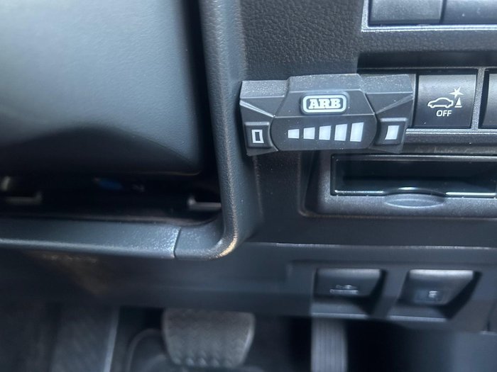 2023 Toyota Landcruiser VX