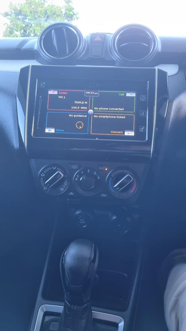 2018 Suzuki Swift GL Navigator