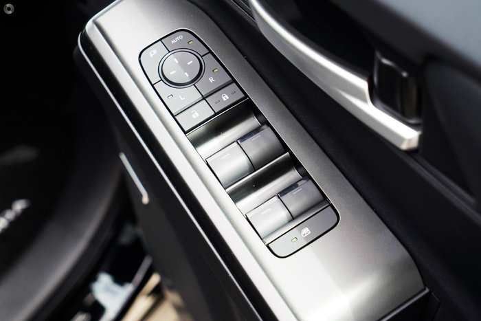 2025 Subaru Solterra AWD