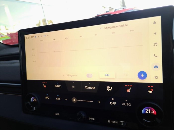 2025 Subaru Solterra AWD