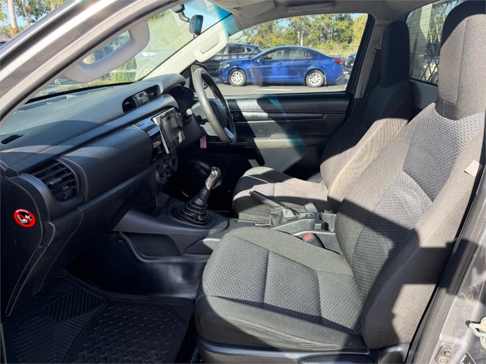 2016 TOYOTA HILUX WORKMATE