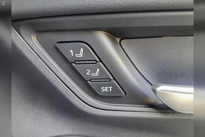 2025 Subaru Solterra AWD Touring