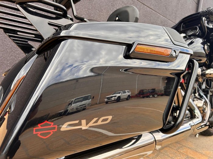 2022 Harley-Davidson CVO Road Glide 117 (FLTRXSE) Touring Blue