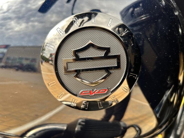 2022 Harley-Davidson CVO Road Glide 117 (FLTRXSE) Touring Blue