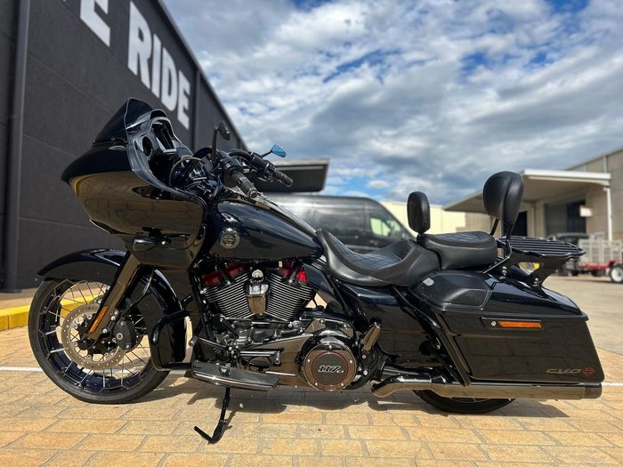 2022 Harley-Davidson CVO Road Glide 117 (FLTRXSE) Touring Blue