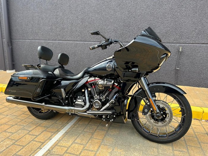 2022 Harley-Davidson CVO Road Glide 117 (FLTRXSE) Touring Blue