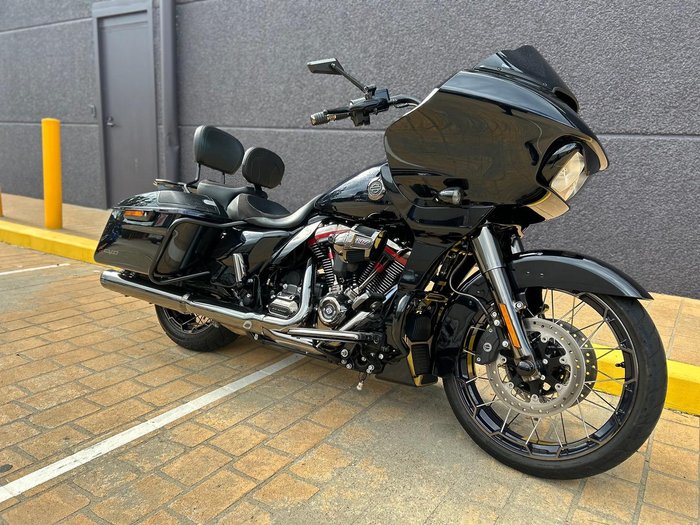 2022 Harley-Davidson CVO Road Glide 117 (FLTRXSE) Touring Blue