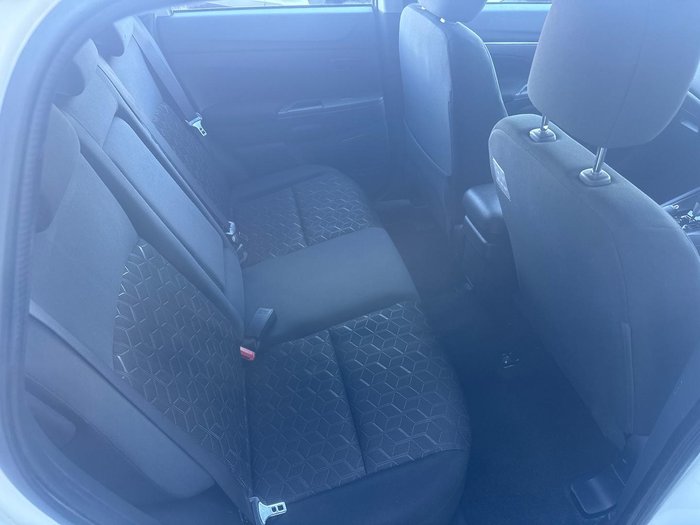 2023 Mitsubishi ASX ES