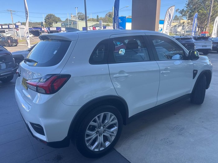 2023 Mitsubishi ASX ES