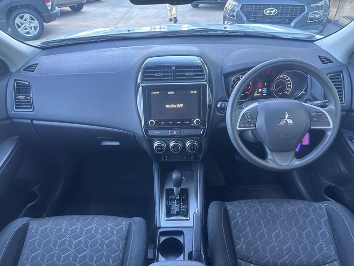 2023 Mitsubishi ASX ES