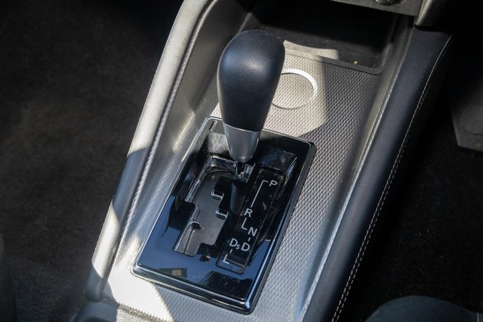 2023 Mitsubishi ASX ES